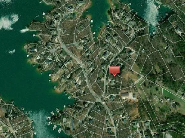 406 Woodridge Dr, Seneca, SC 29672