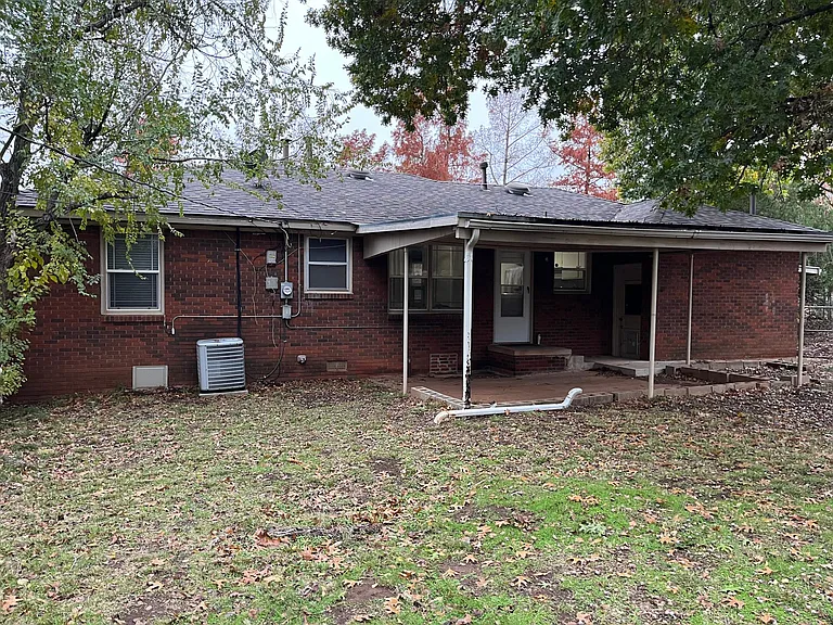 1308 S Littler Ave — Photo 18