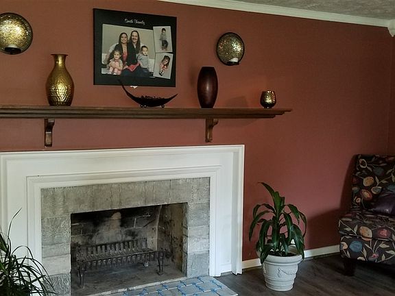4th image of 1550 Southbrook Dr