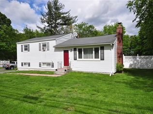 616 E St N, Suffield, CT 06078