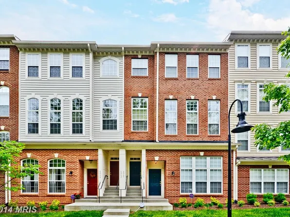 6060 Aster Haven Cir #128, Haymarket, VA 20169