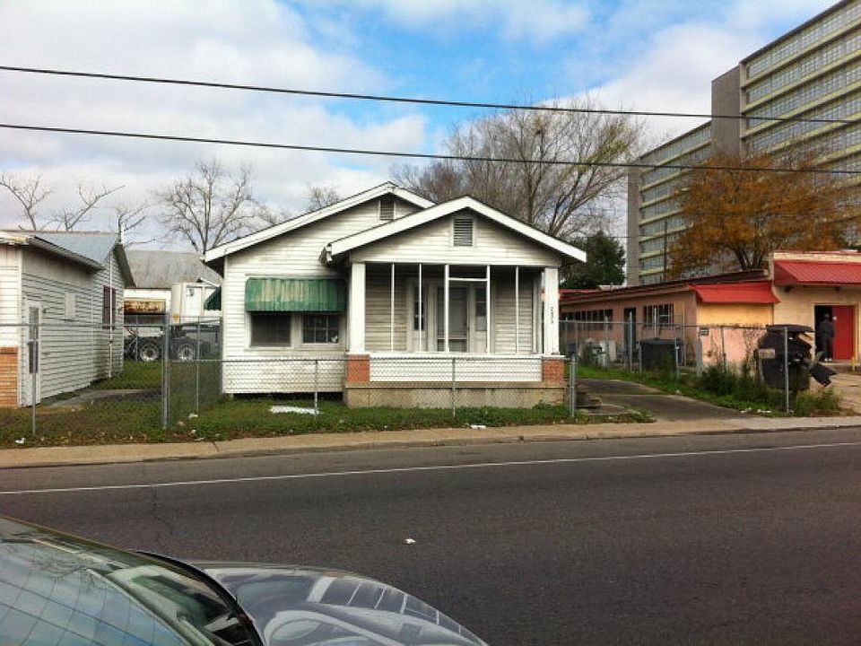 1st image of 7475 Park Ave