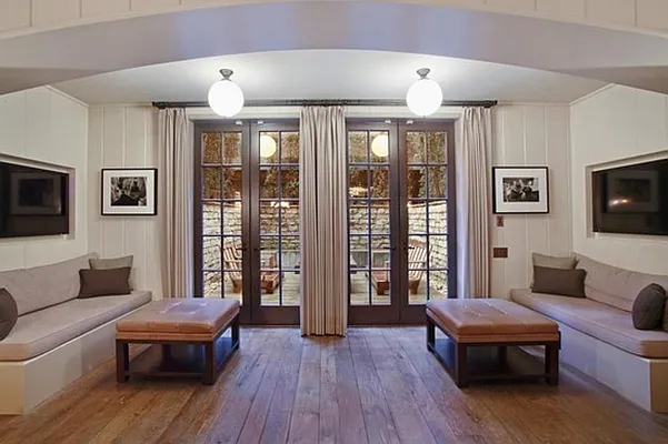 Sold by Corcoran | media 7