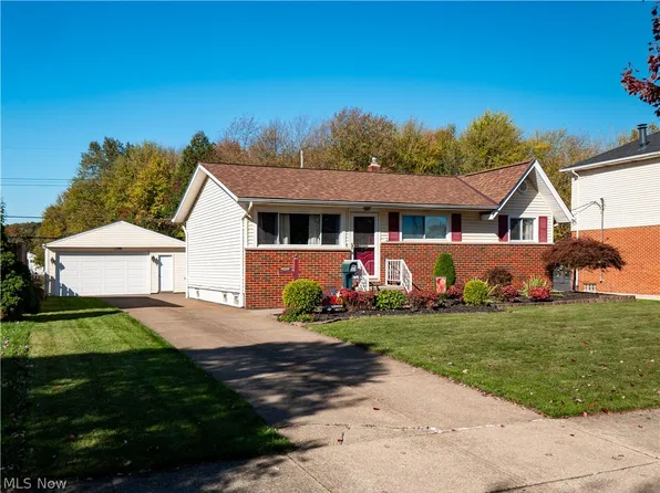 6402 Sandhurst Dr, Brookpark, OH 44142