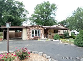 144 Blair Ave, Cottage Hills, IL 62018