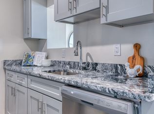 123 S Munn Avenue, East Orange, NJ 07018