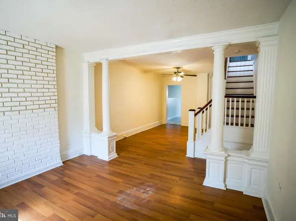 7 E Basin St, Norristown, PA 19401