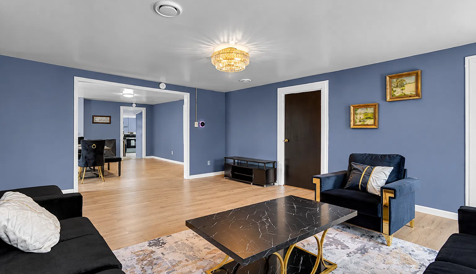 3 bed, 1375 sqft, $1,550 — Photo 1