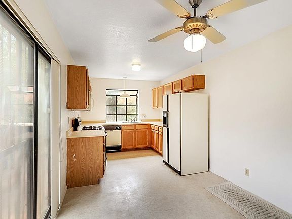 5th image of 11208 Wales Ave NE