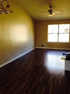 435 Park Ridge Cir — Photo 5