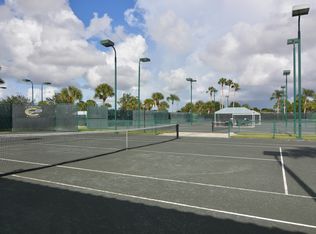 351 NW Springview Loop, Port Saint Lucie, FL 34986