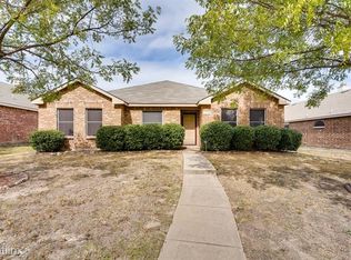1237 Springwater Dr, Lancaster, TX 75134