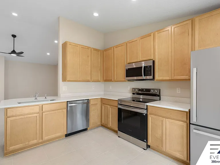 12 Llovera Pl #B — Photo 13