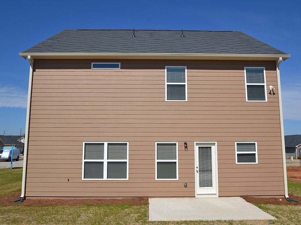 2nd image of 700 Douglass Cir