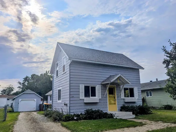 141 5th Ave N, Casselton, ND 58012