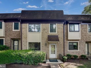 2930 Jermantown Rd #13, Oakton, VA 22124