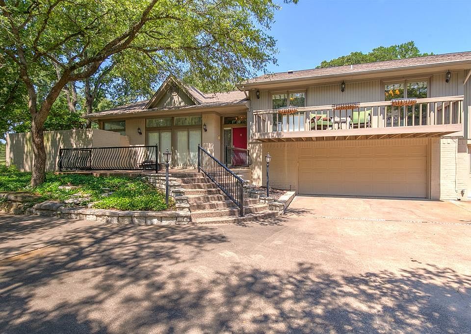 1st image of 5104 Largo Dr