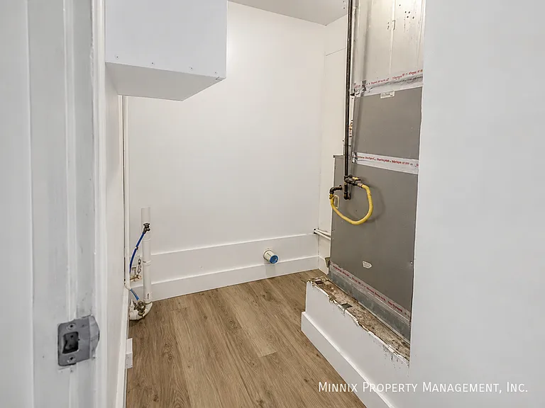 2101 46th St — Photo 11