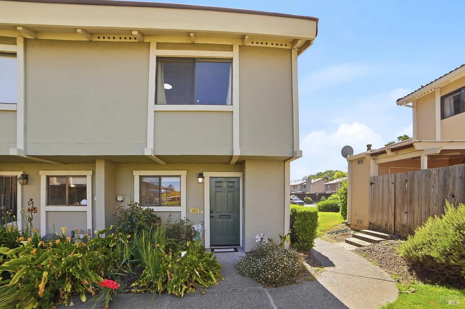 2521 Vallejo Street - Photo 3