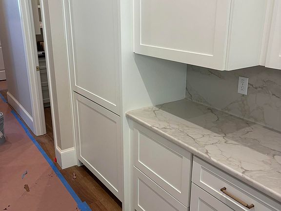 4th image of 64 Miramont Cir