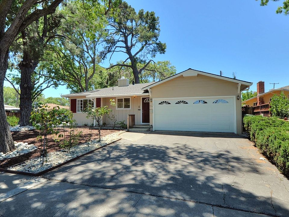 1st image of 704 Kiely Blvd