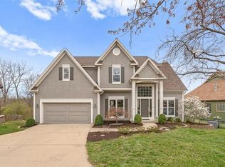 8518 Widmer Rd, Lenexa, KS 66215