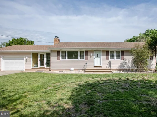 768 Mercerville Edinburg Rd, Trenton, NJ 08619