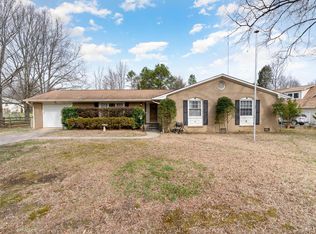 4311 Rolling Acres Rd, Charlotte, NC 28213