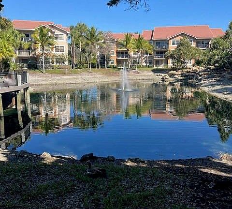 5th image of 8871 Wiles Road #201