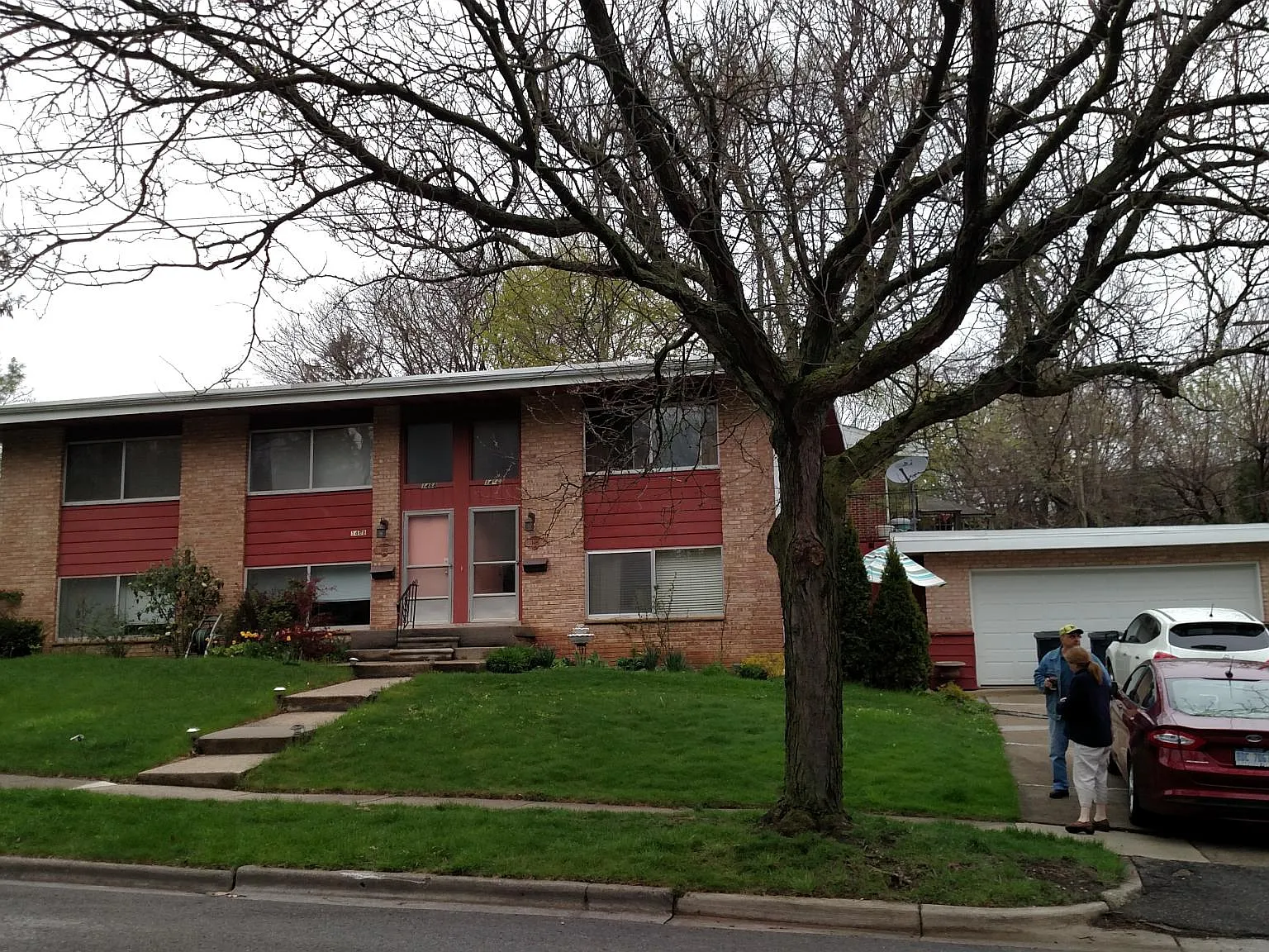 3 bed, 1.5 bath, 1400 sqft, $2,800 — Photo 1