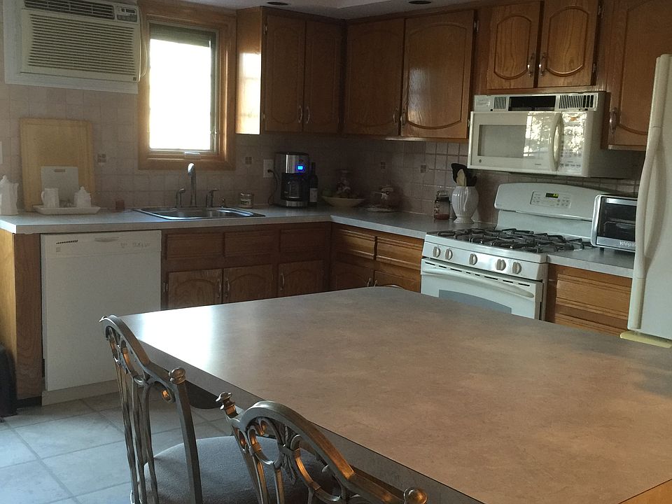 1st image of 318 Tanglewood Dr