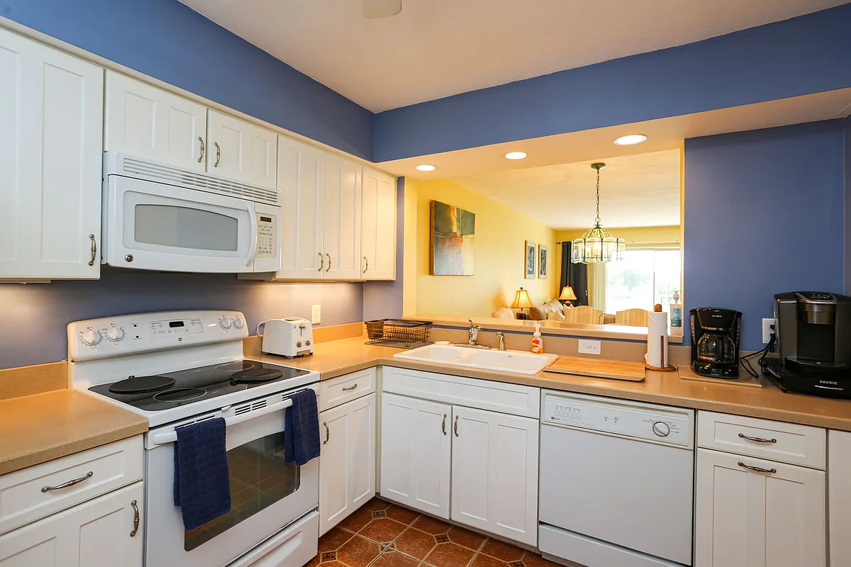 Building Photo - 1075 Foxfire Ln #207