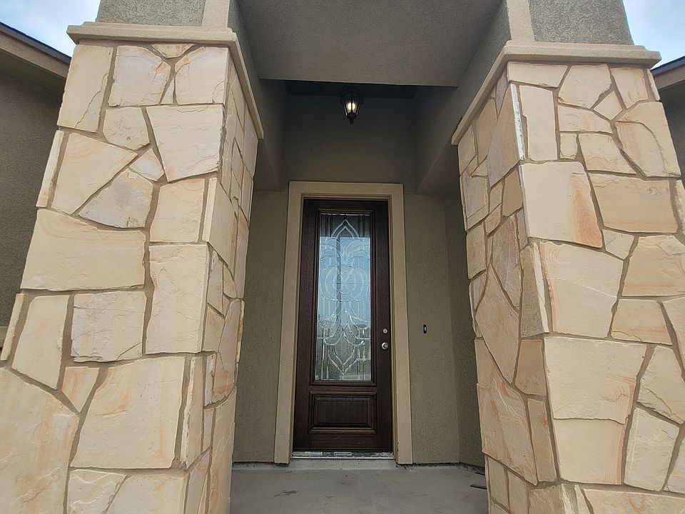 1st image of 2225 Cuarzo Dr