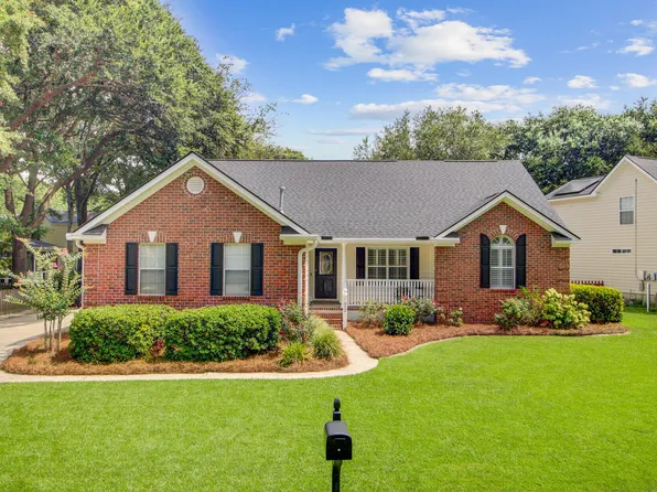 512 Planters Trace Dr, Charleston, SC 29412