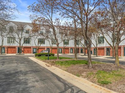 4515 West Westchester SQUARE, Milwaukee, WI, 53214