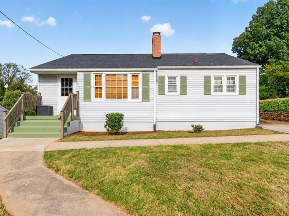 749 Crestwood Cir, Lynchburg, VA 24502