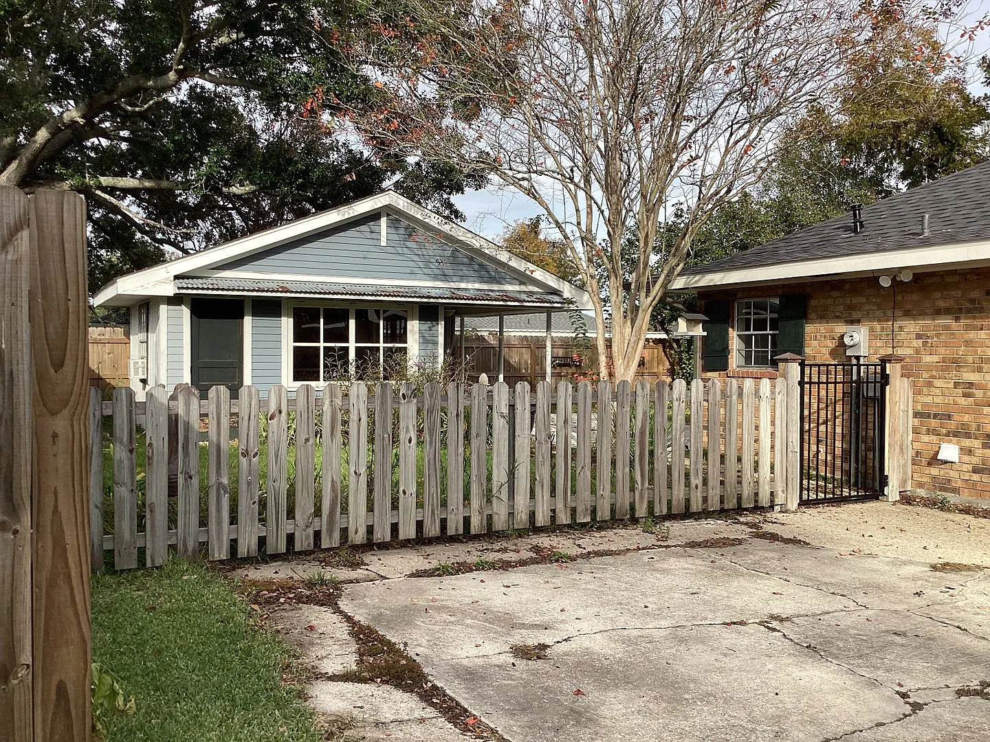 4-bedroom, 2-bathroom home! — Photo 2