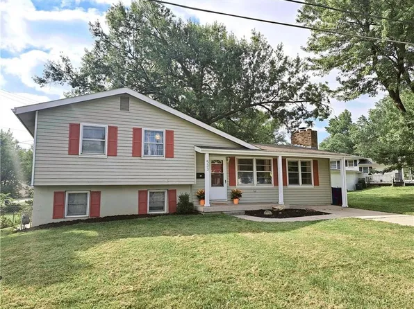 533 W Liberty Dr, Liberty, MO 64068