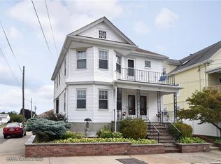 106 5th St, East Providence, RI 02914