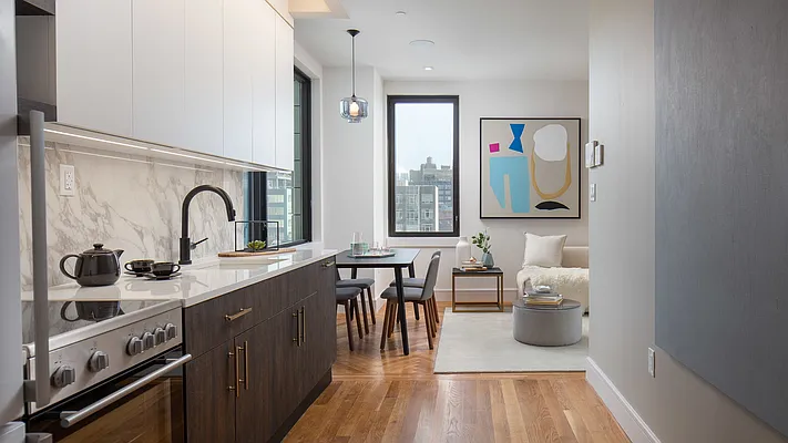 Rented by Nooklyn NYC LLC | media 44