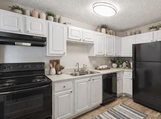 6097 Memorial Dr #704, Stone Mountain, GA 30083