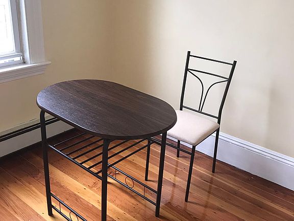 4th image of 46 Berkshire St #2