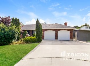 1425 E 2400 N, Layton, UT 84040