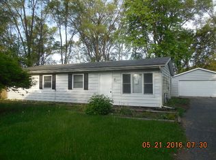 1501 Beach Rd, McHenry, IL 60050