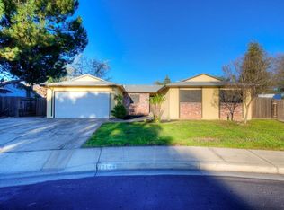 2844 Stanford Ave, Clovis, CA 93611
