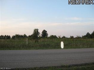 Estee Ln, Grafton, OH 44044