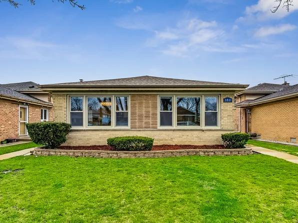 3831 Warren St, Skokie, IL 60076