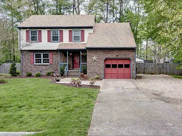102 Stellar Cir, Yorktown, VA 23693
