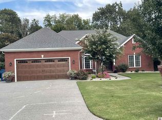 280 Cascade Dr, Paducah, KY 42003