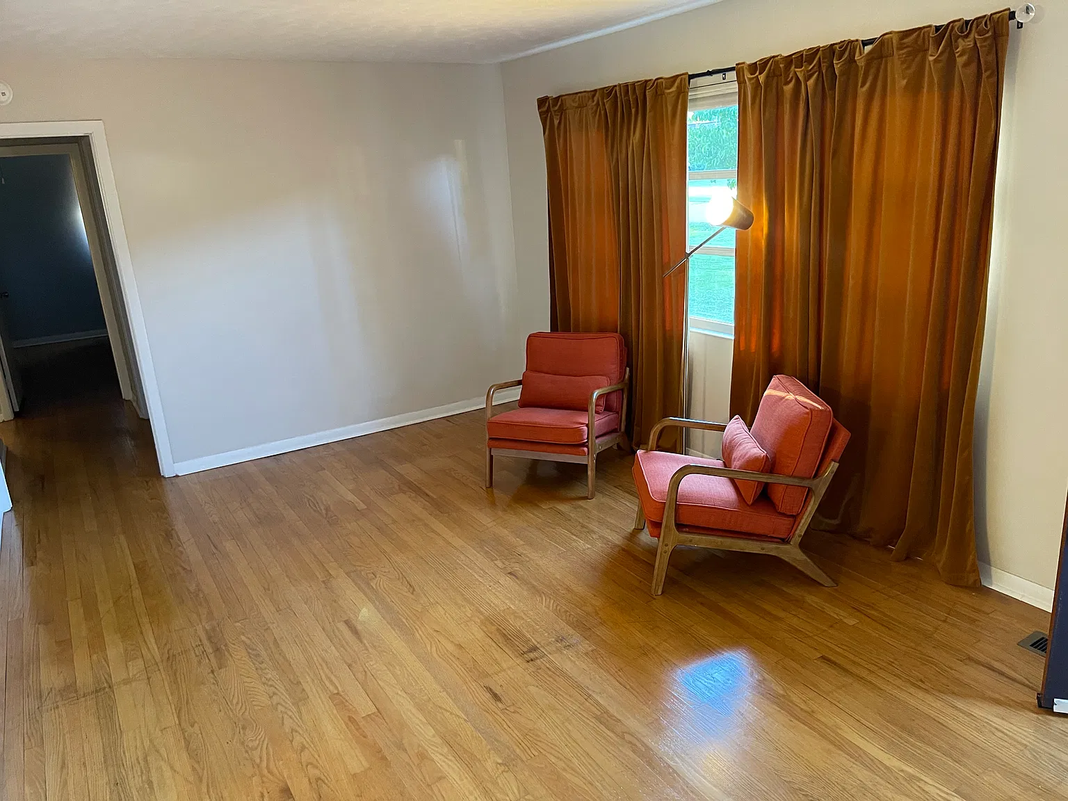3 bed, 1668 sqft, $2,100 — Photo 3
